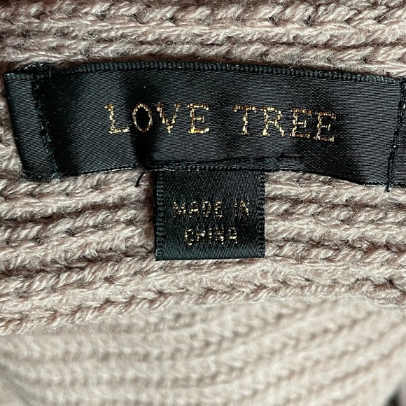 LOVE TREE Twist Back Sweater Sz M - Picture 7 of 10